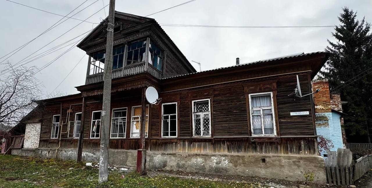 Дронові атаки на Чернігівщині: під ударом будинки та ринок